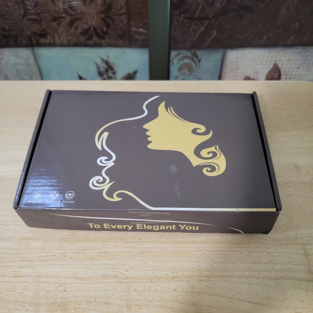 Silver wig, New in box